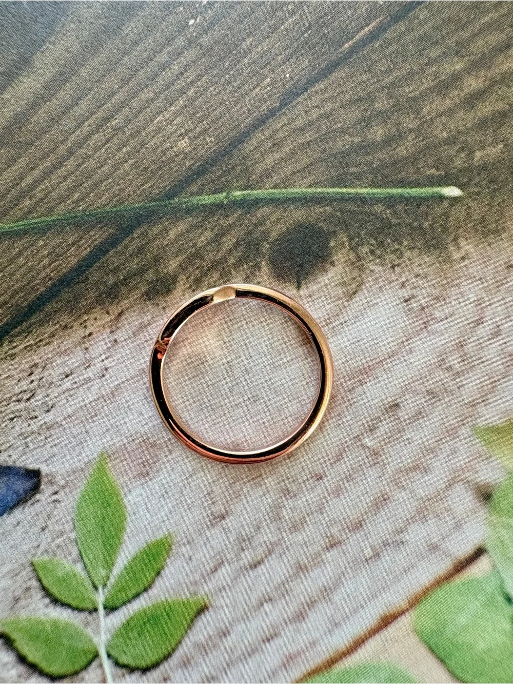 Gold Women’s Ring XOXO Size 8
